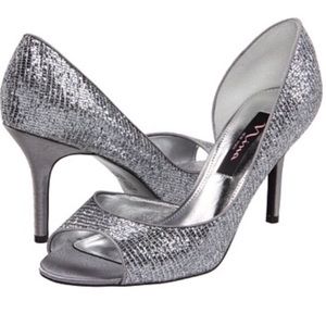 Open Toe Gray glitter shoes. Size 10.